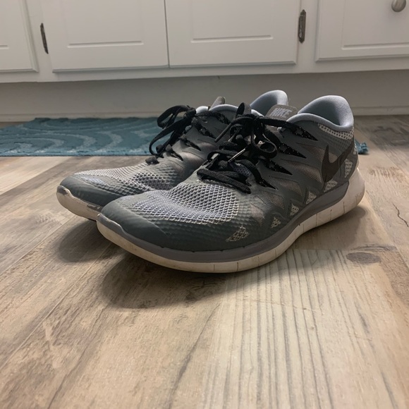 Nike free run shoes - Picture 2 of 4